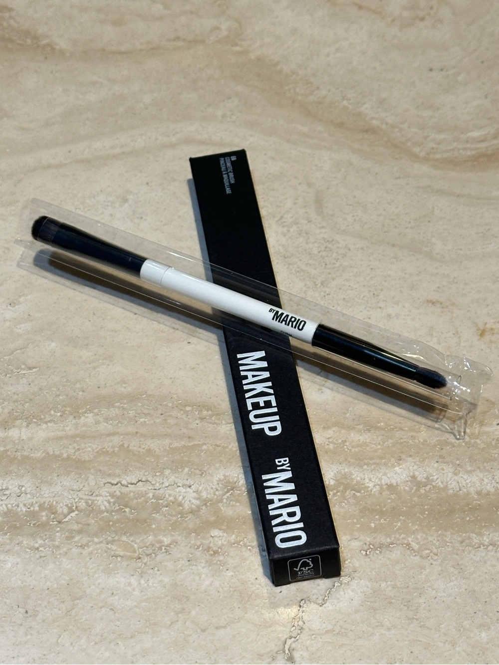 MAKEUP BY MARIO E6 Dual-Ended Eyeshadow Brush